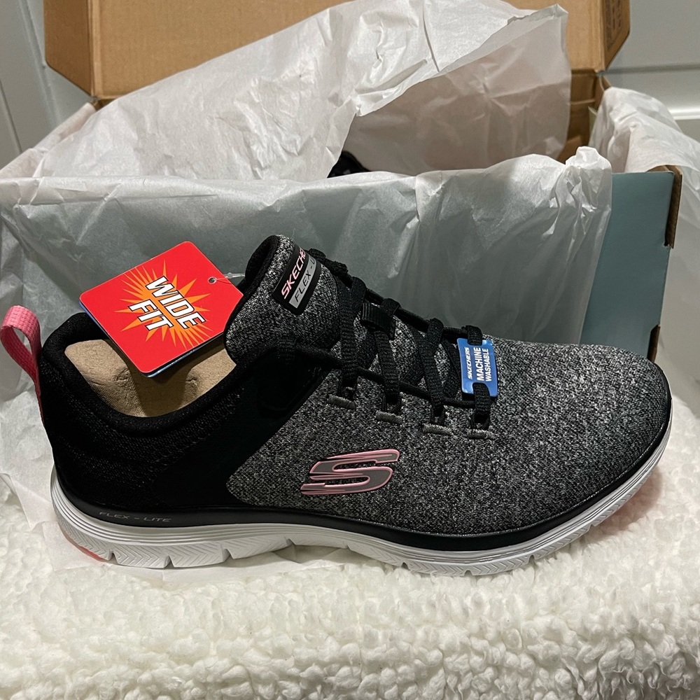 NEW Sketchers Flex Appeal 4.0 tennis shoes. Size 6.5. - Picture 3 of 5